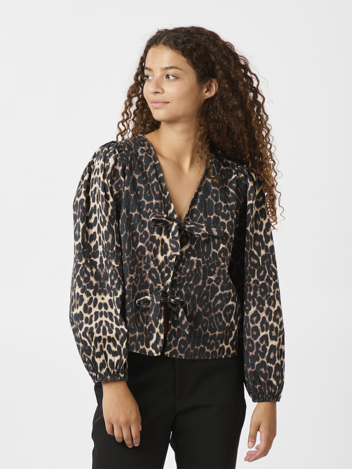 Tova Leo Bluse med leopardprint - Langærmet fra Magasin