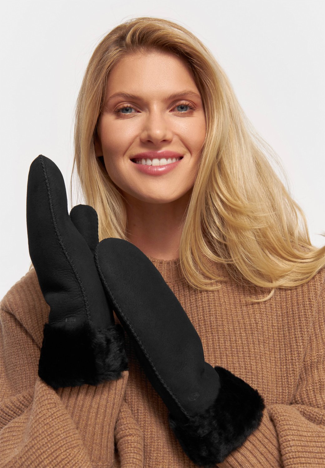 Glove Mitten Arlene Sheepskin Black fra Mjm hos Magasin 5704637653114